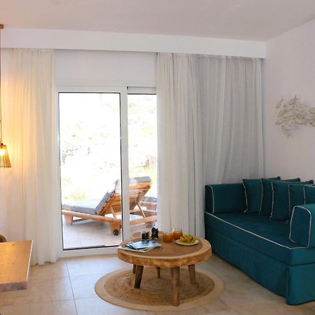 Akropolis Village Complex Of Luxury Residence Kyra Panagia ภายนอก รูปภาพ