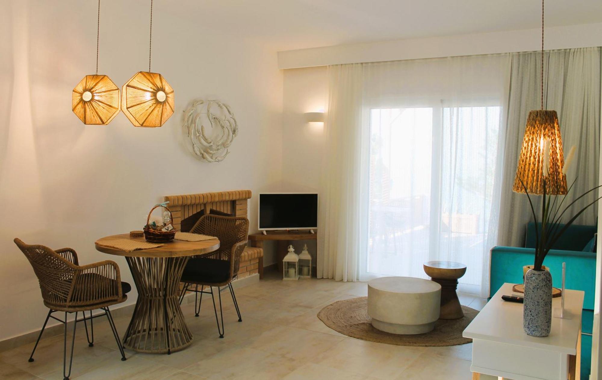 Akropolis Village Complex Of Luxury Residence Kyra Panagia ภายนอก รูปภาพ